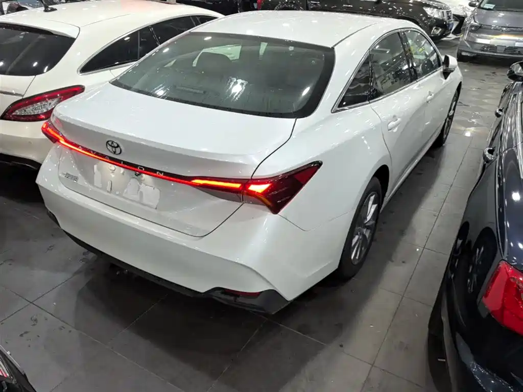 TOYOTA ASIAN DRAGON