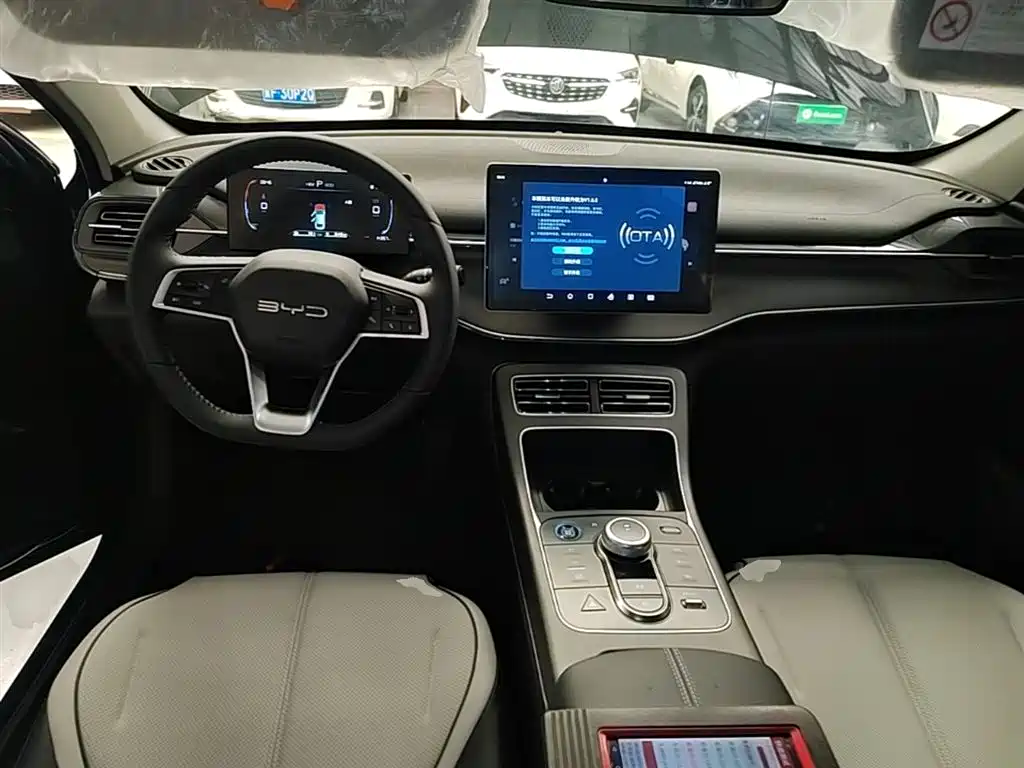 BYD Destroyer 05 2024 Glory Edition DM-i 55KM Luxury фото 10