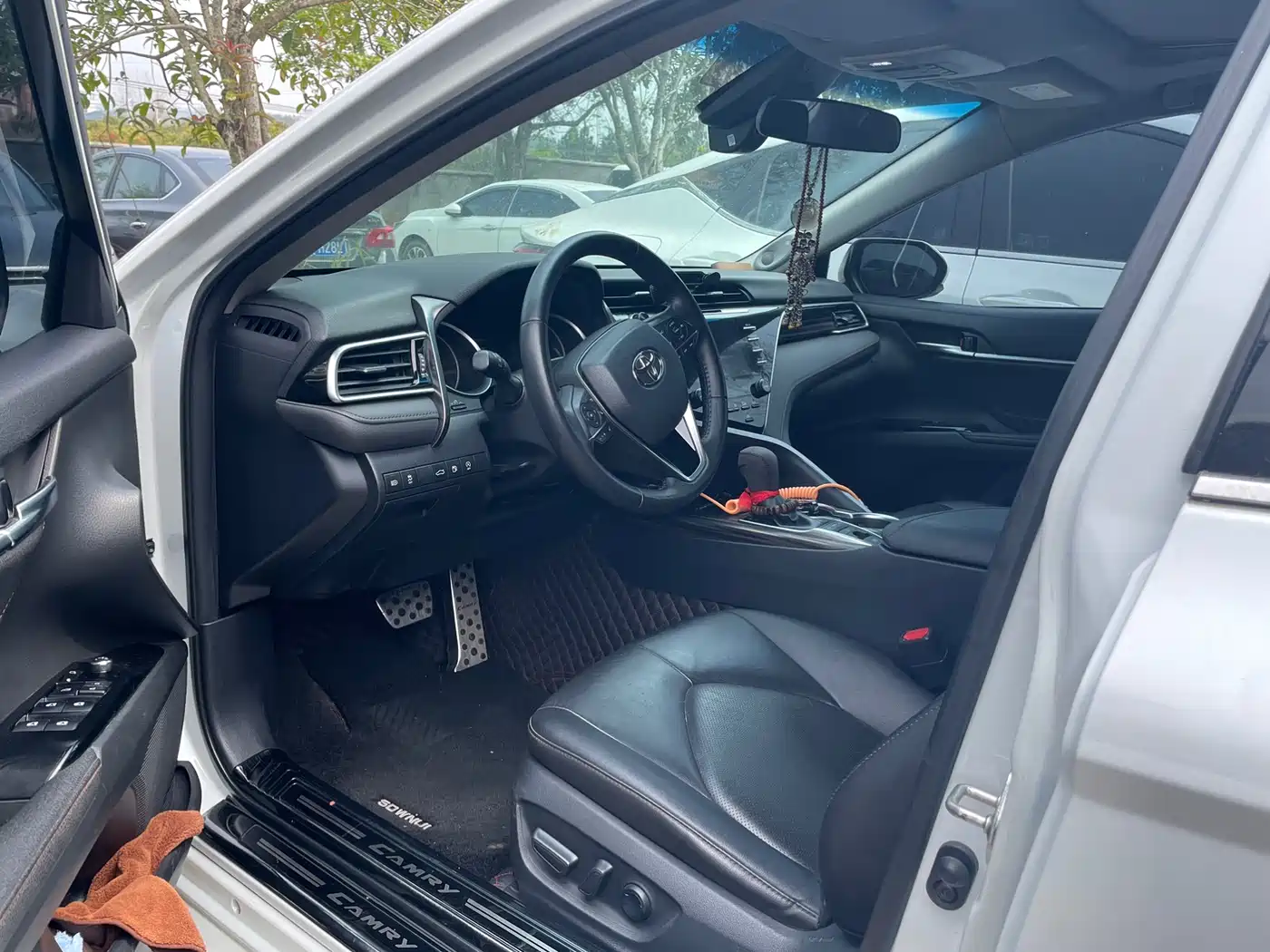 Toyota Camry 2018 2.5G Luxury Edition фото 5