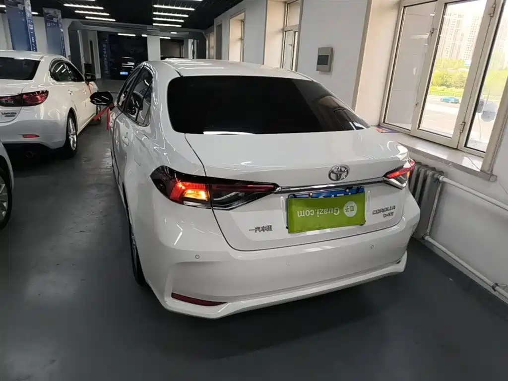 Toyota Corolla 2021 1.2T S-CVT Pioneer Edition фото 5