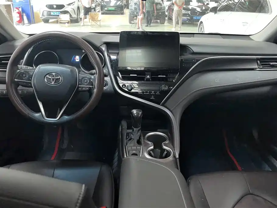 Toyota Camry 2021 2.0S Sporty Edition фото 12