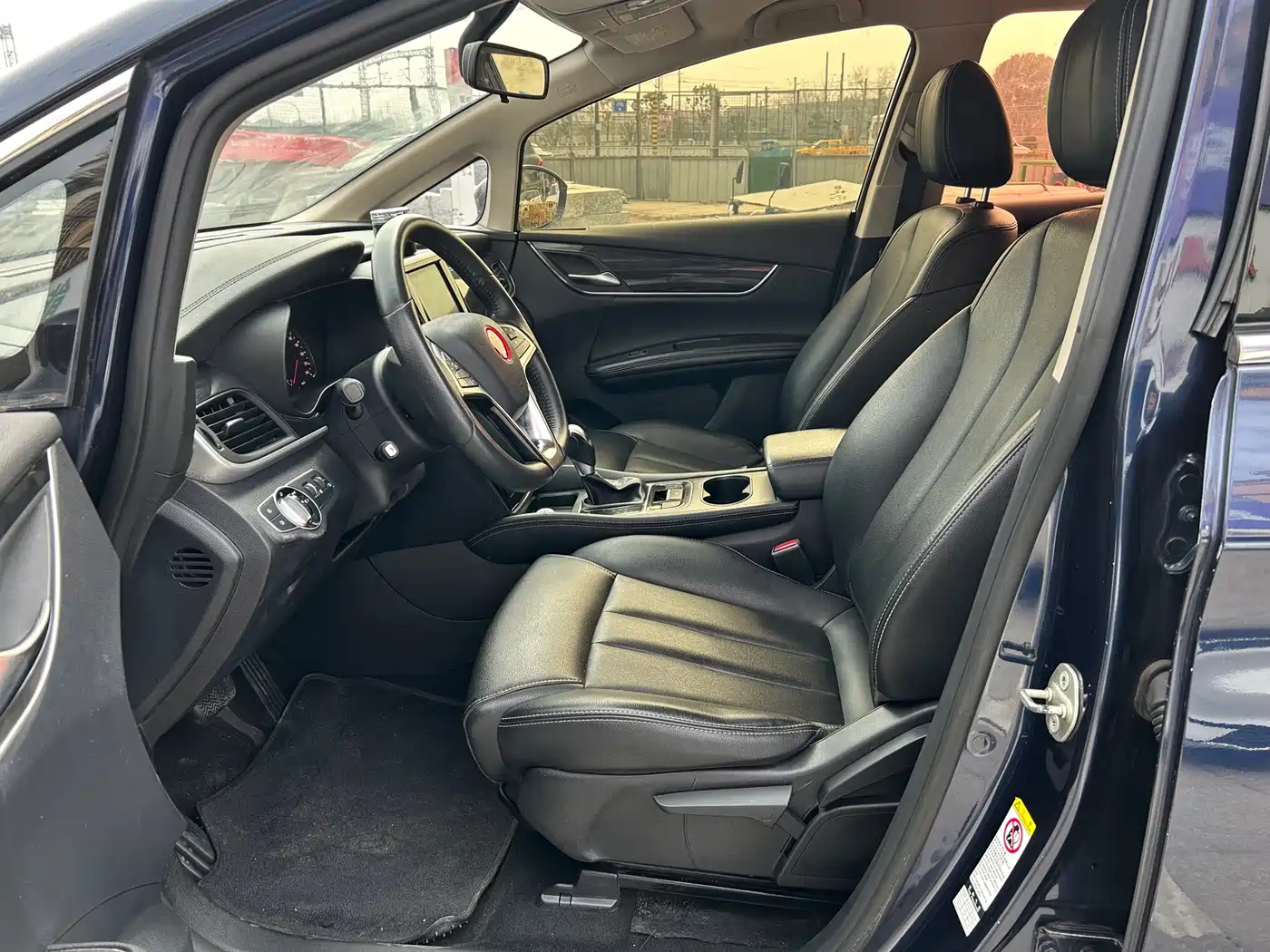 BYD Song MAX 2018 1.5T Auto Smart Connected Elite 6-Seater фото 7