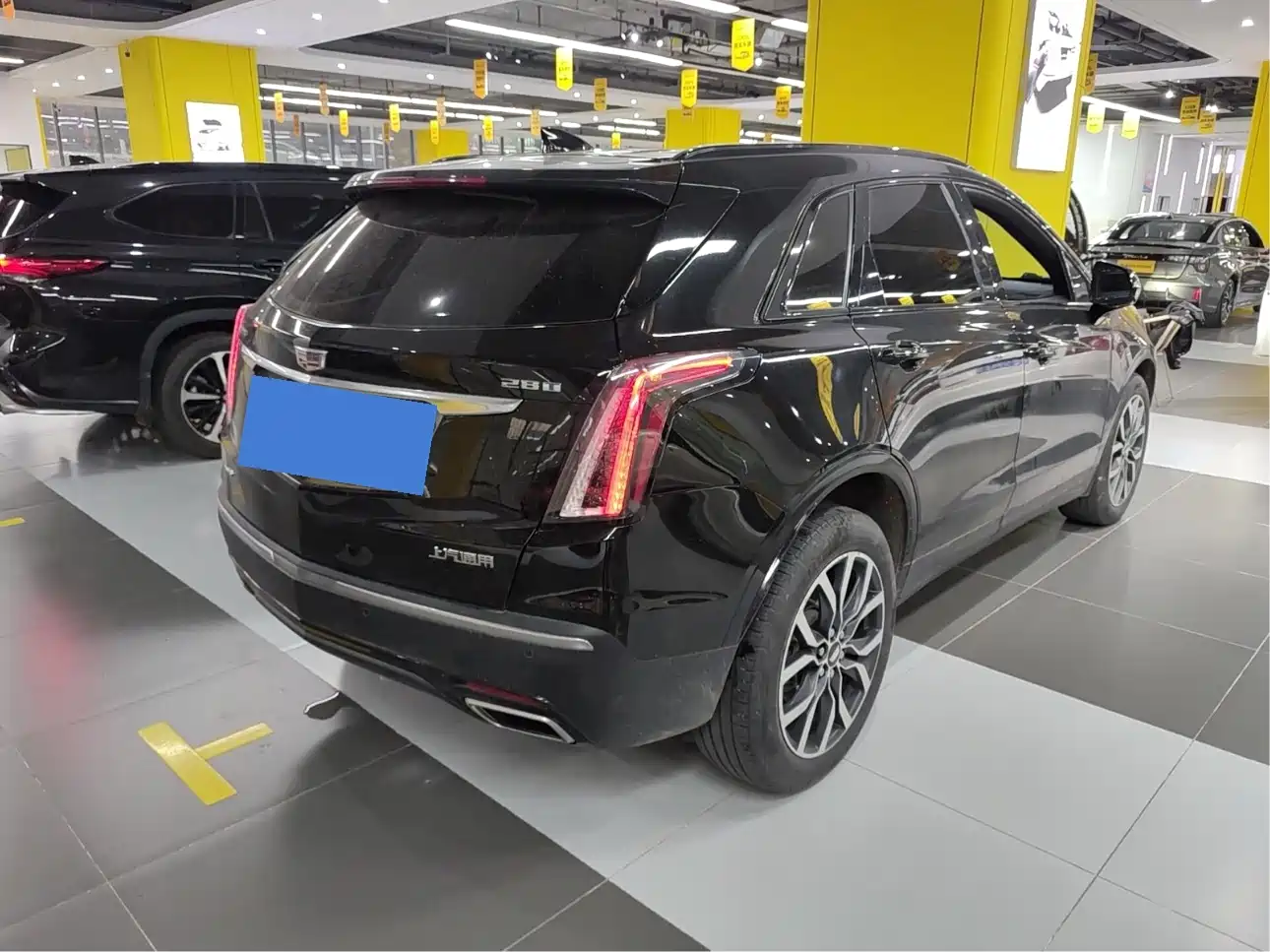 CADILLAC XT5