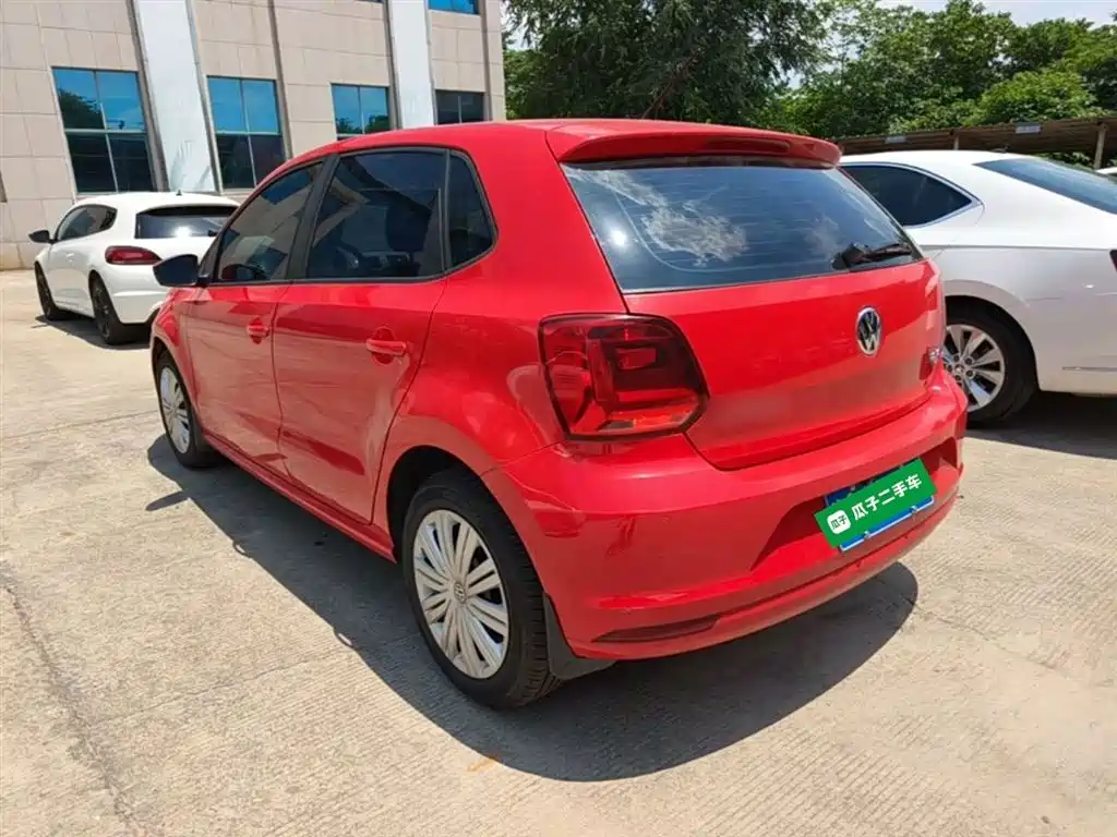 Volkswagen Polo 2016 1.6L Automatic Comfort фото 5
