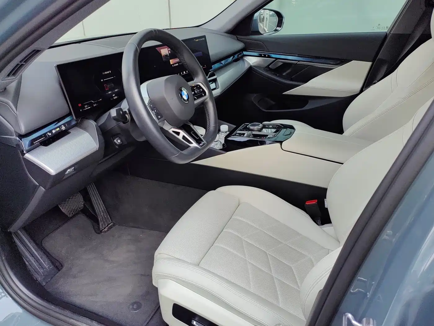 BMW 5 Series (Import) 2025 2024 Model 525i M Sport Package