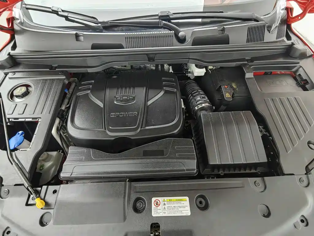 Фото 6 - Geely Binyue