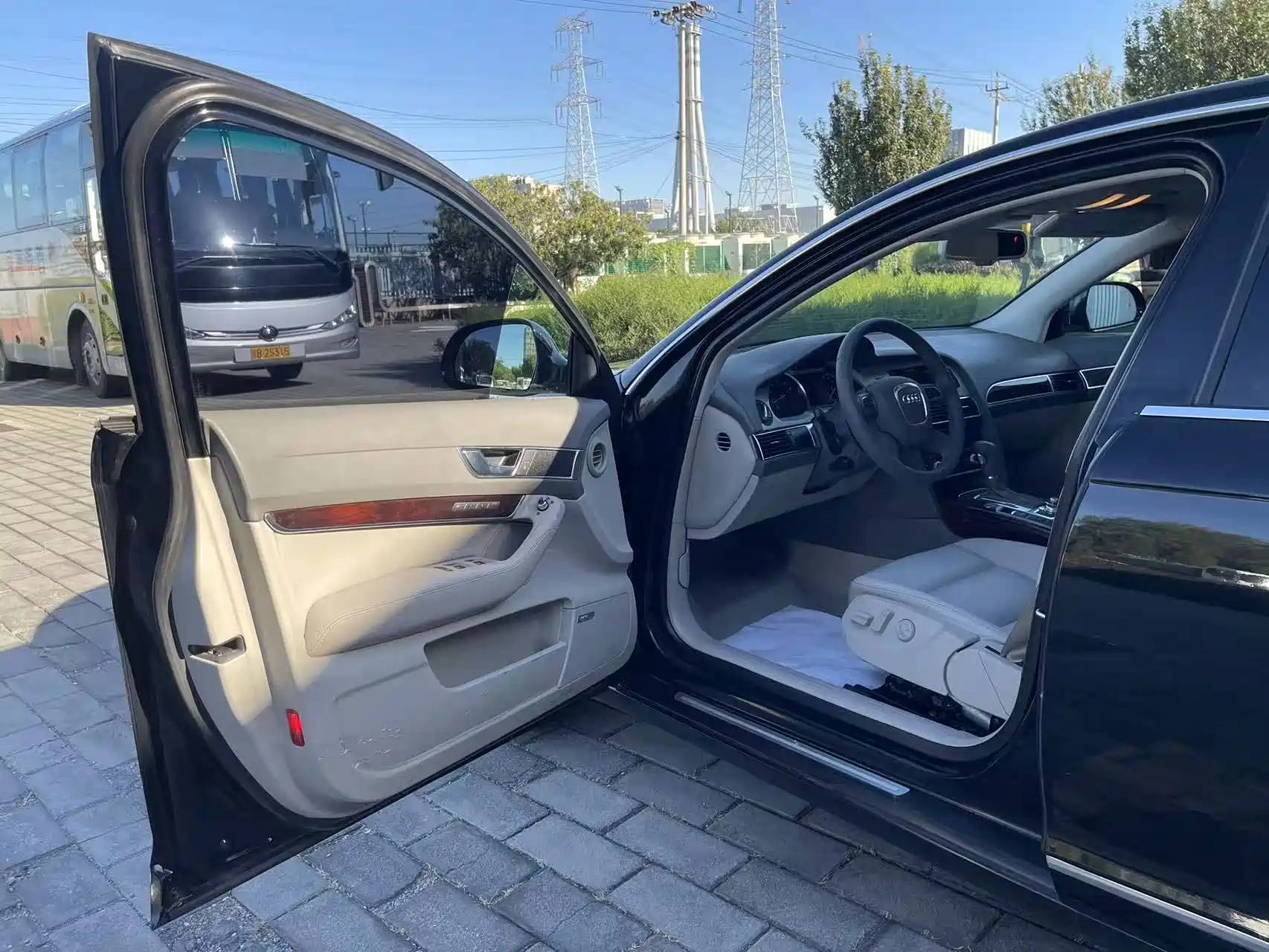 صورة 9 - Audi A6L