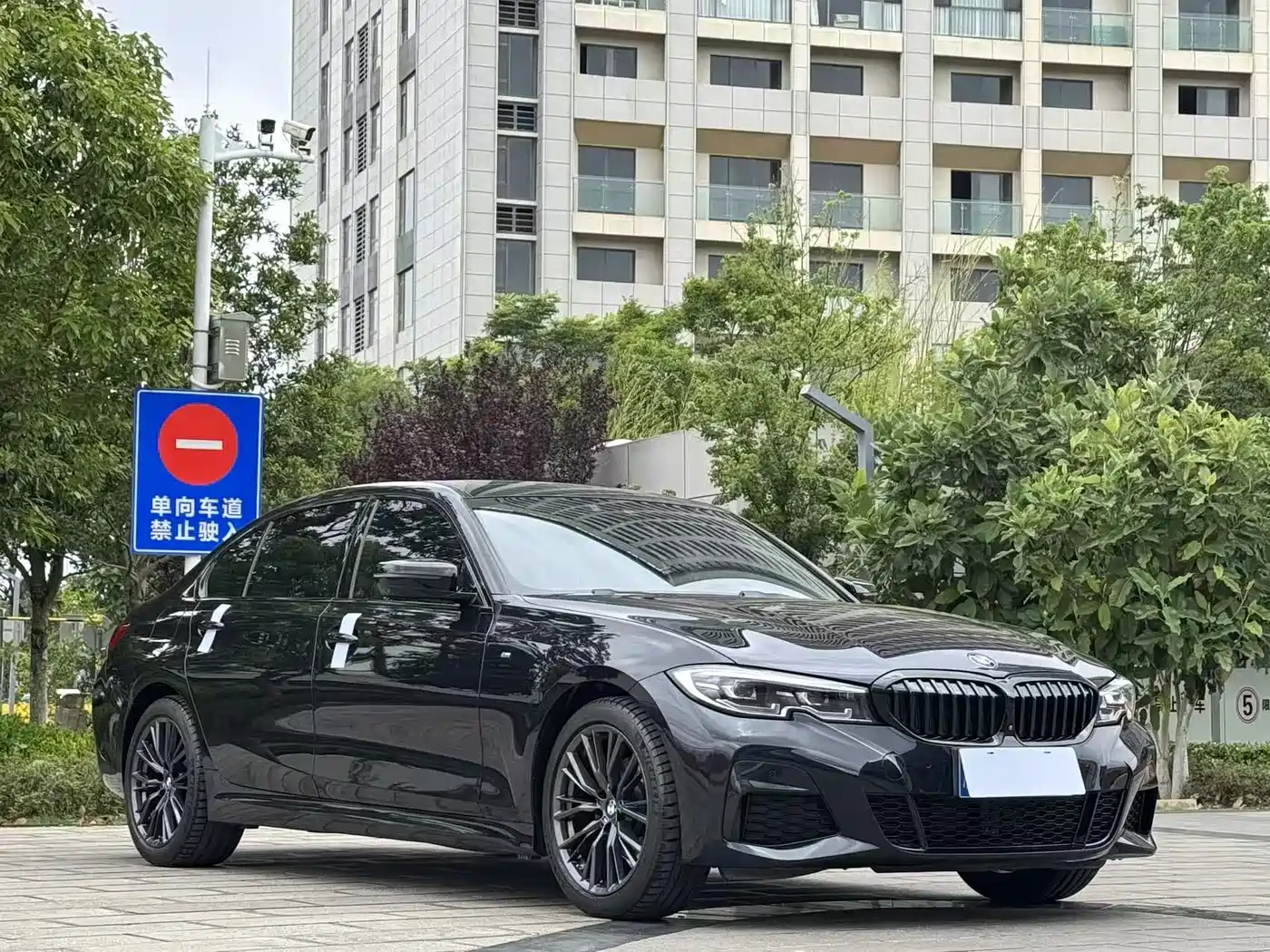 BMW 3 Series 2020 Facelift 325Li M Sport Night Edition фото 3