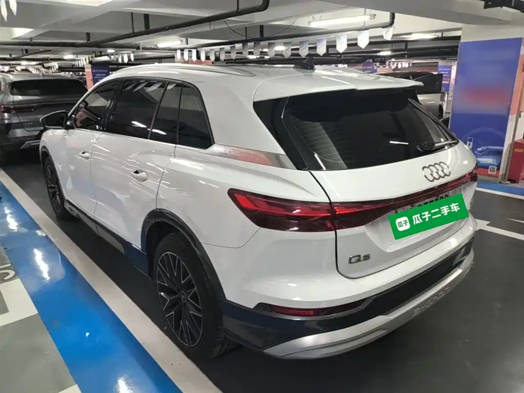 Audi Q5 e-tron 2022 40 e-tron Starlight Edition Brocade Package фото 5