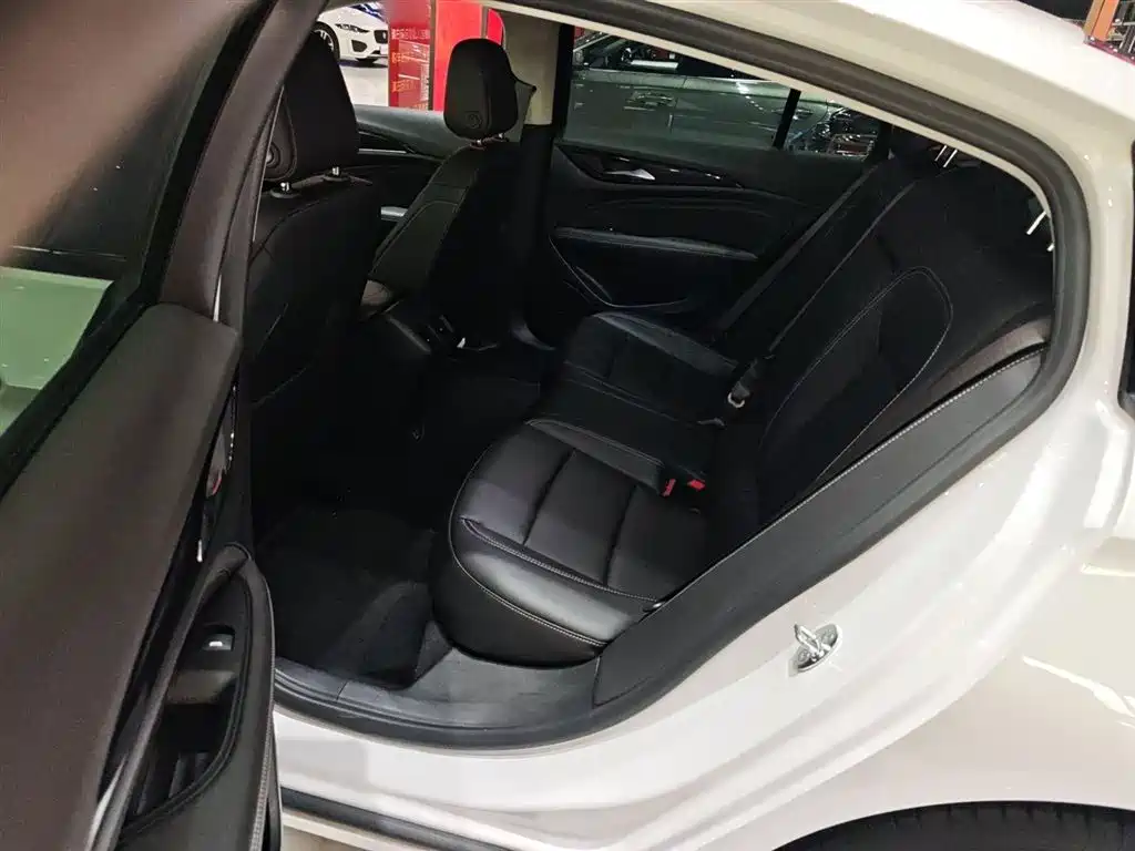 Buick Regal 2024 25T Ultra Comfort Edition фото 19