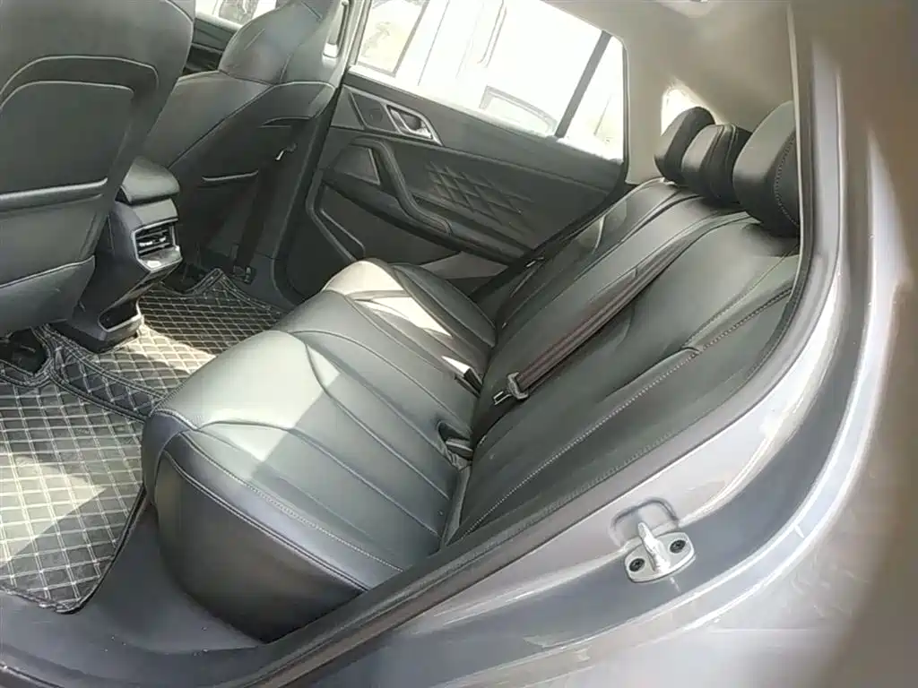 ROEWE RX5 NEW ENERGY