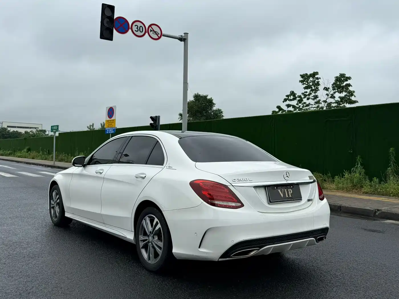Mercedes-Benz C-Class 2016 C 200 L Sport фото 6