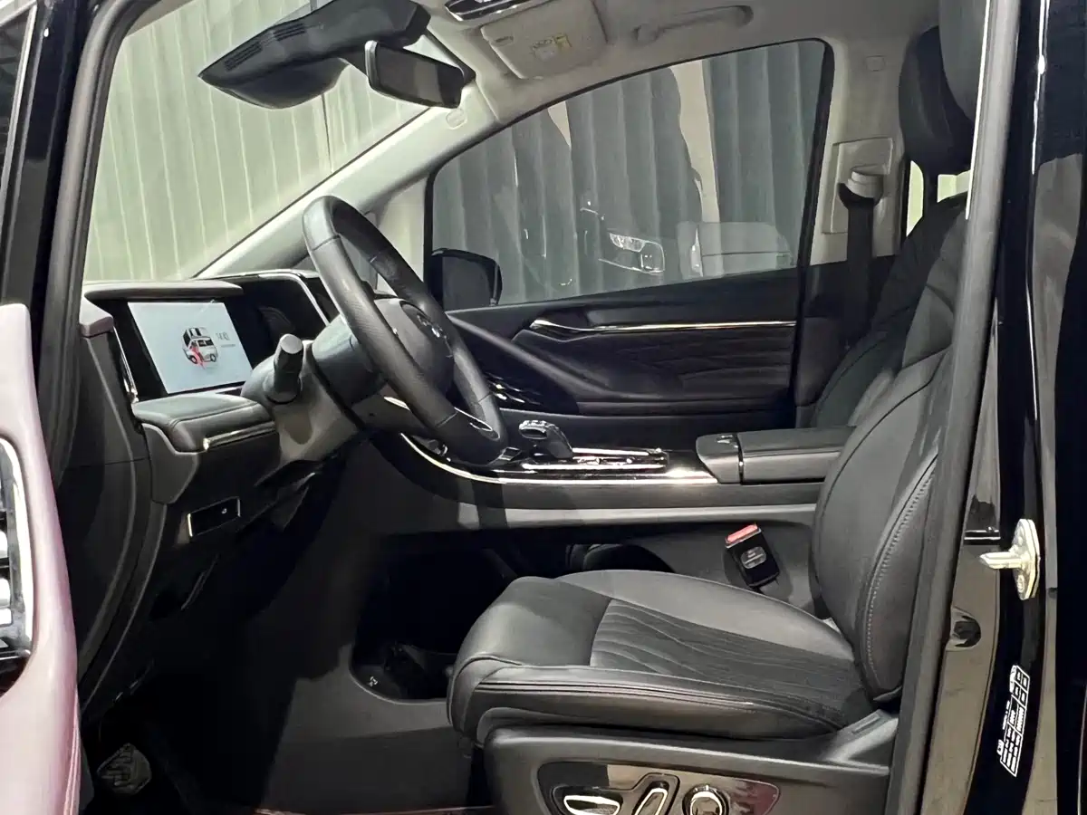 GAC Trumpchi Trumpchi M8 2024 Master Series 400T Ultimate Edition фото 7