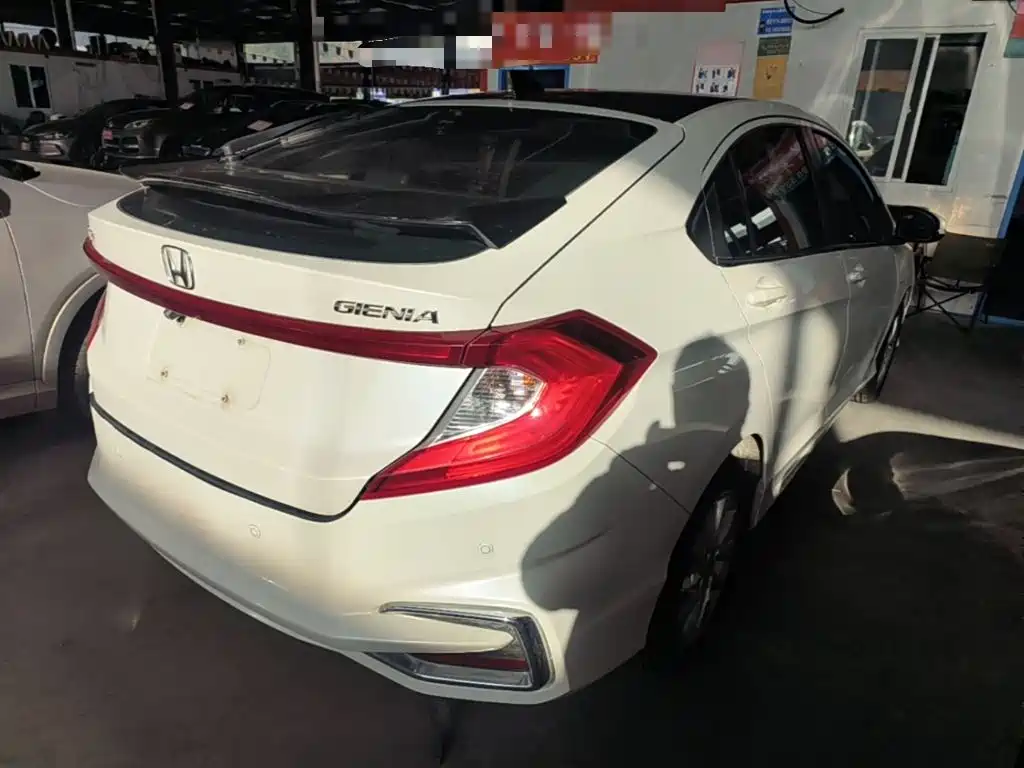 Honda Gienia 2018 2017 1.5L CVT Classic Edition