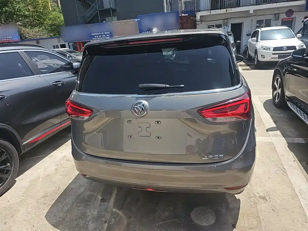 Buick GL6 2018 18T 6-Seater Premium фото 6