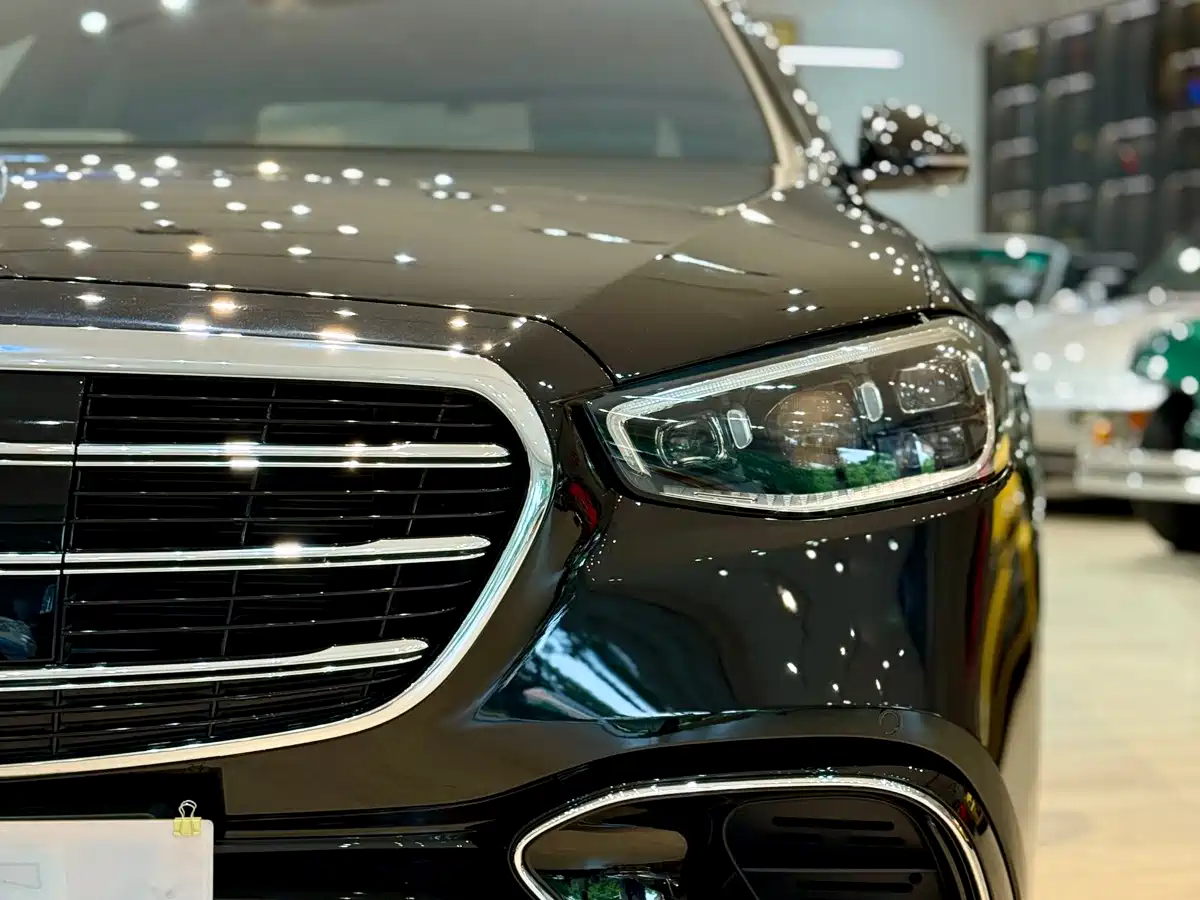 Фото 4 - Mercedes-Benz S-Class