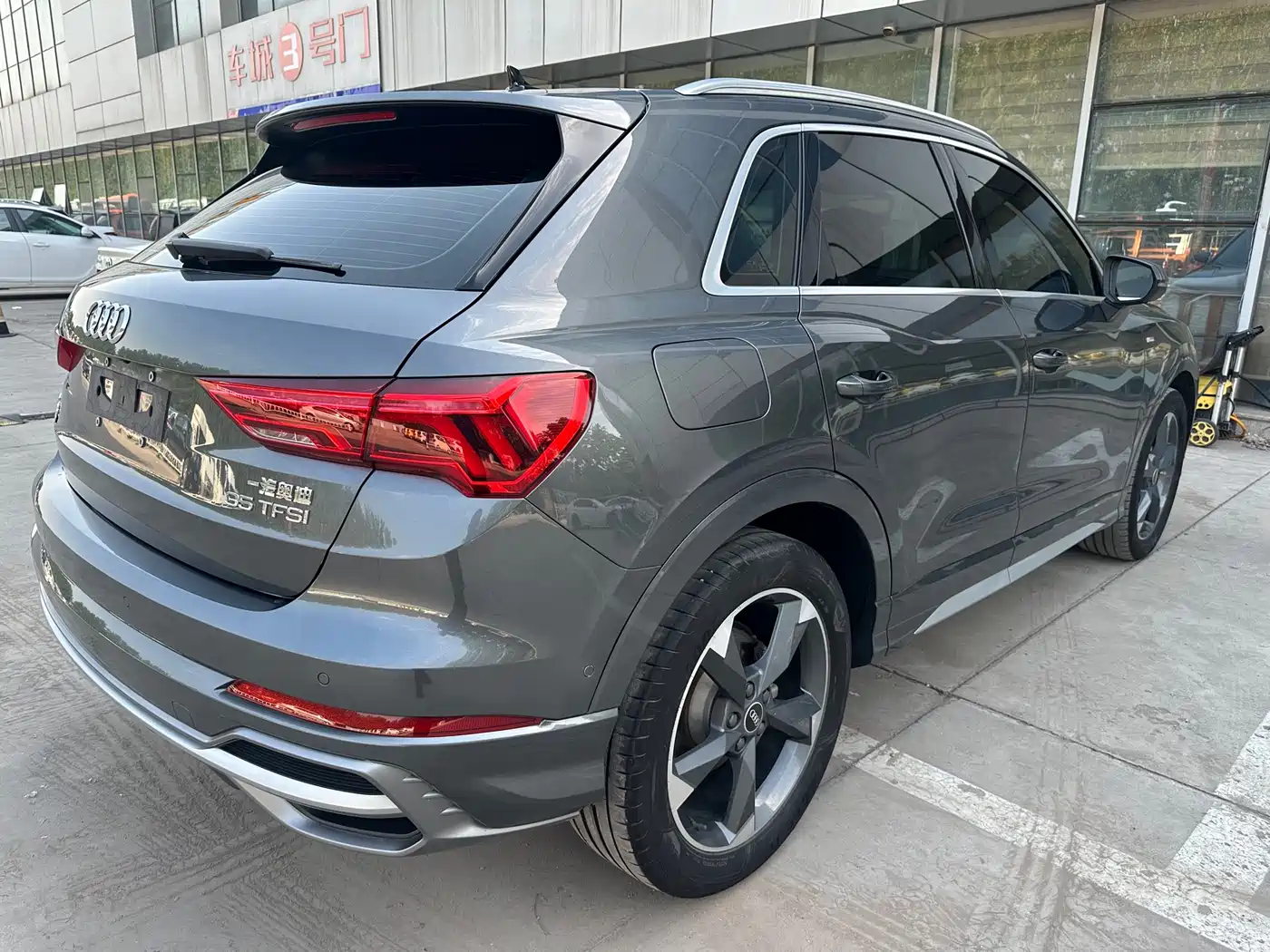 Audi Q3 2022 35 TFSI Fashion Dynamic фото 15