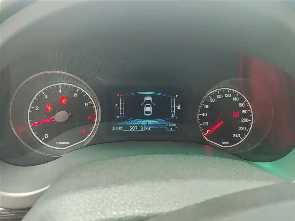 BYD Surui 2016 1.5L Manual Elite фото 8