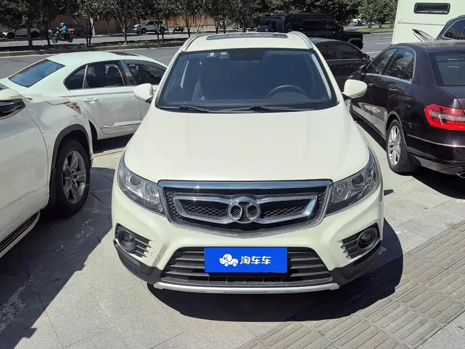 BAIC Senova X55 2017 2016 1.5T CVT Comfort Edition