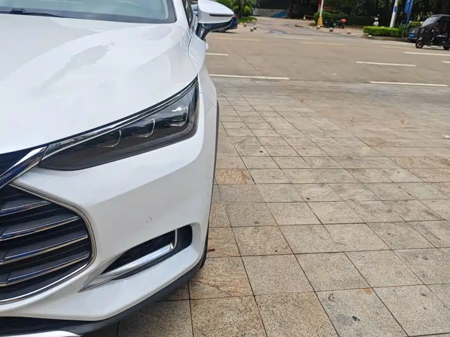 BYD Tang 2019 2019 2.0T Automatic Smart Connect Honor 5-seater China VI