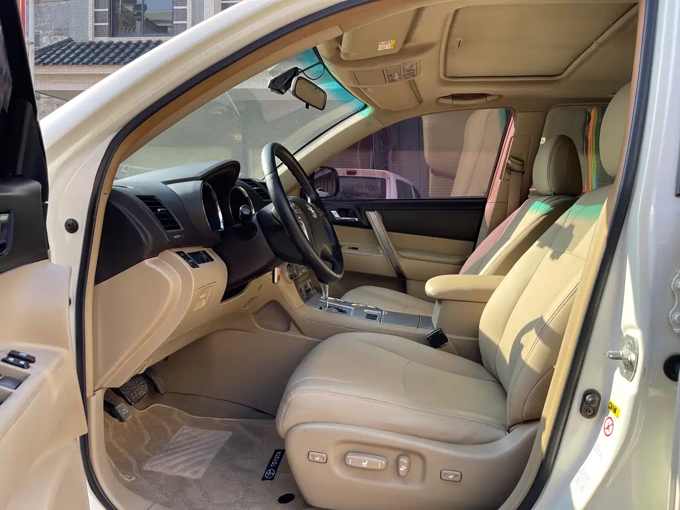 Toyota Highlander 2009 2.7L 2WD 7-seater Luxury Edition фото 9
