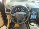 Фото 11 - Ford Edge