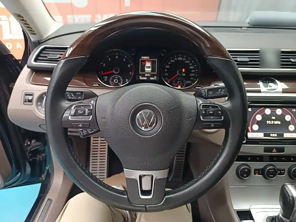 Фото 11 - Volkswagen Magotan