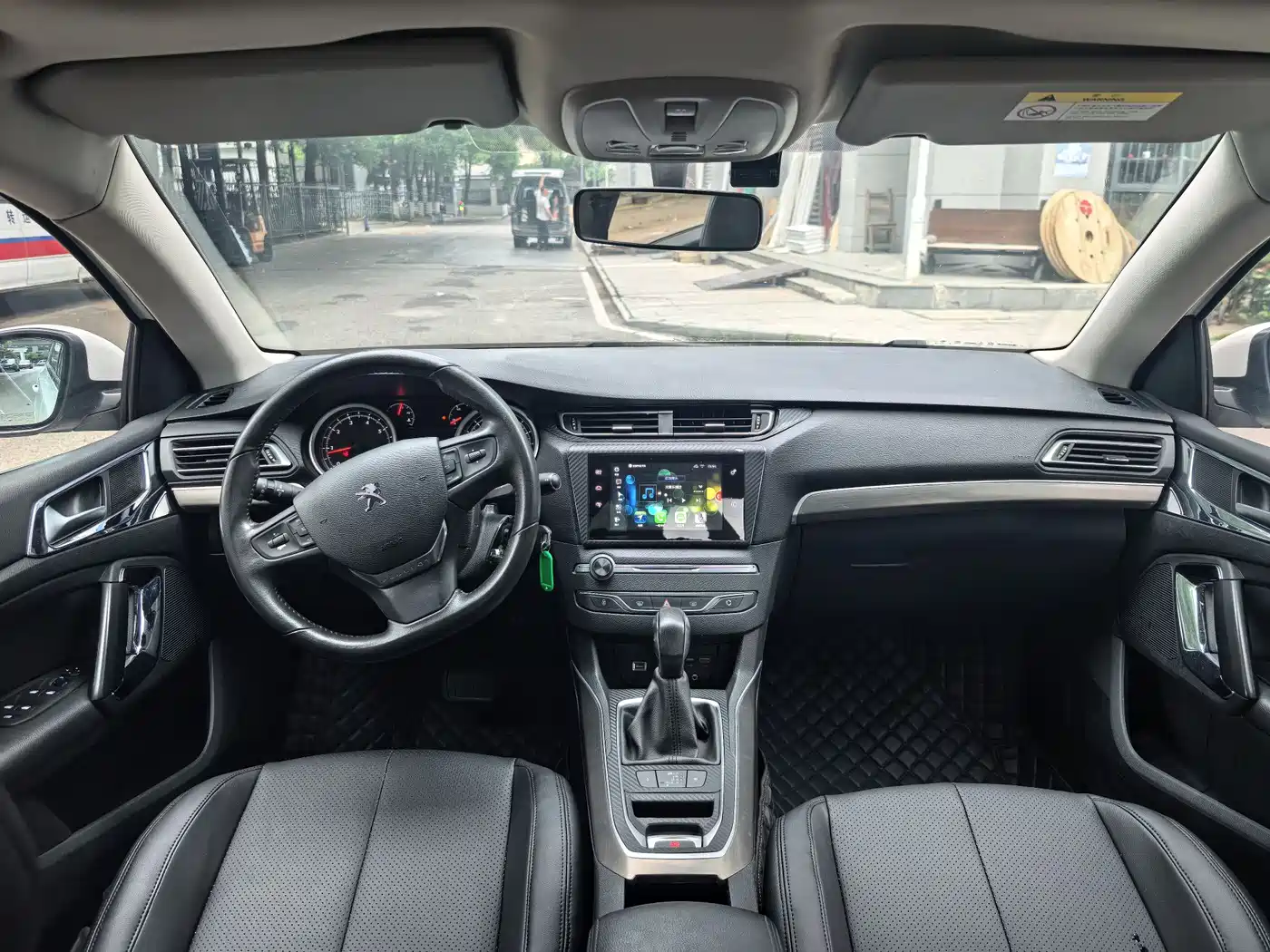 Peugeot 408 2014 1.8L Automatic Luxury Edition фото 7