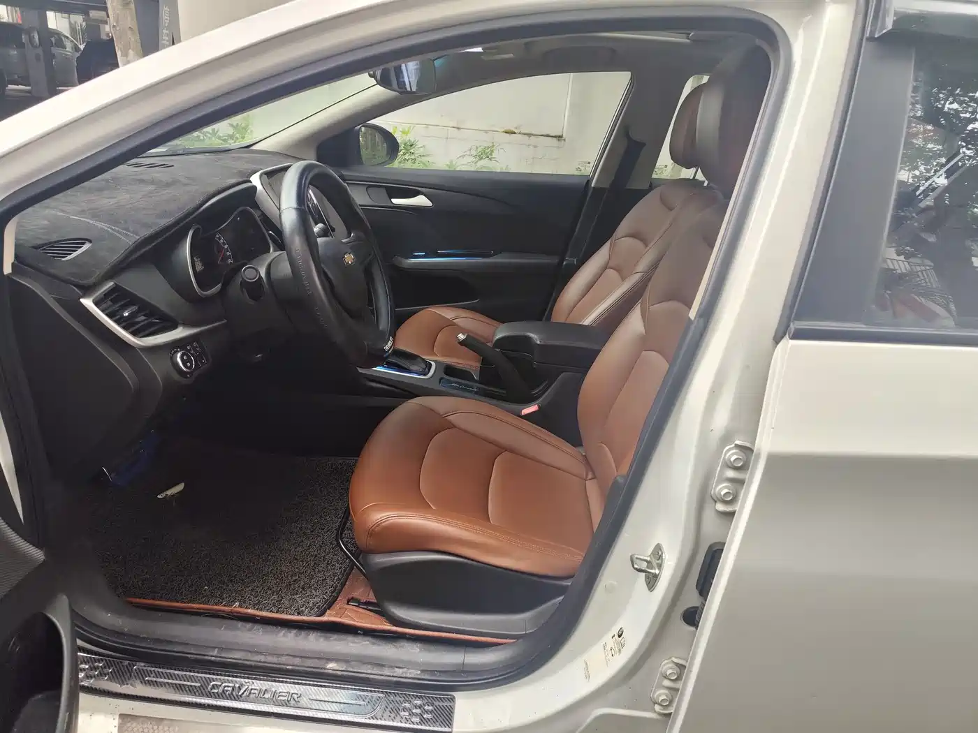 Chevrolet Cavalier 2018 320 Auto Enjoy Sunroof Edition фото 8