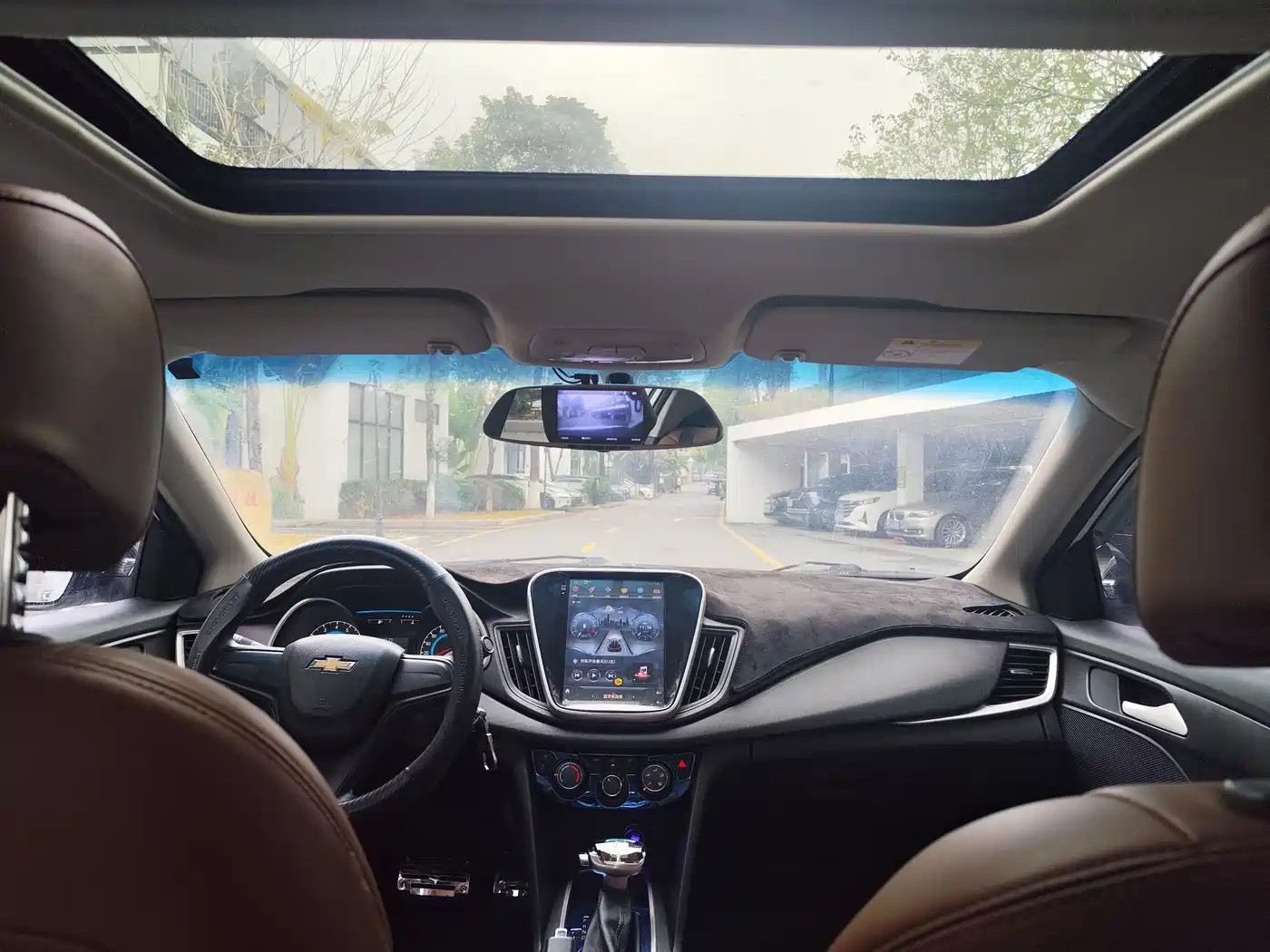 Chevrolet Cavalier 2018 320 Auto Enjoy Sunroof Edition фото 10
