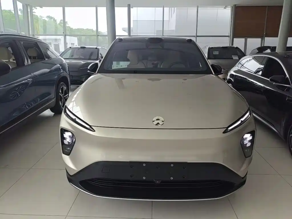 Фото 3 - NIO EC7