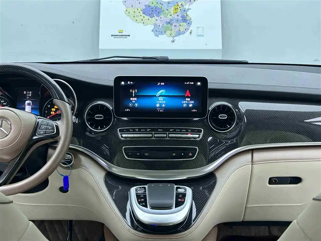 Mercedes-Benz V-Class 2021 V 260 L Long Wheelbase Luxury Edition фото 10
