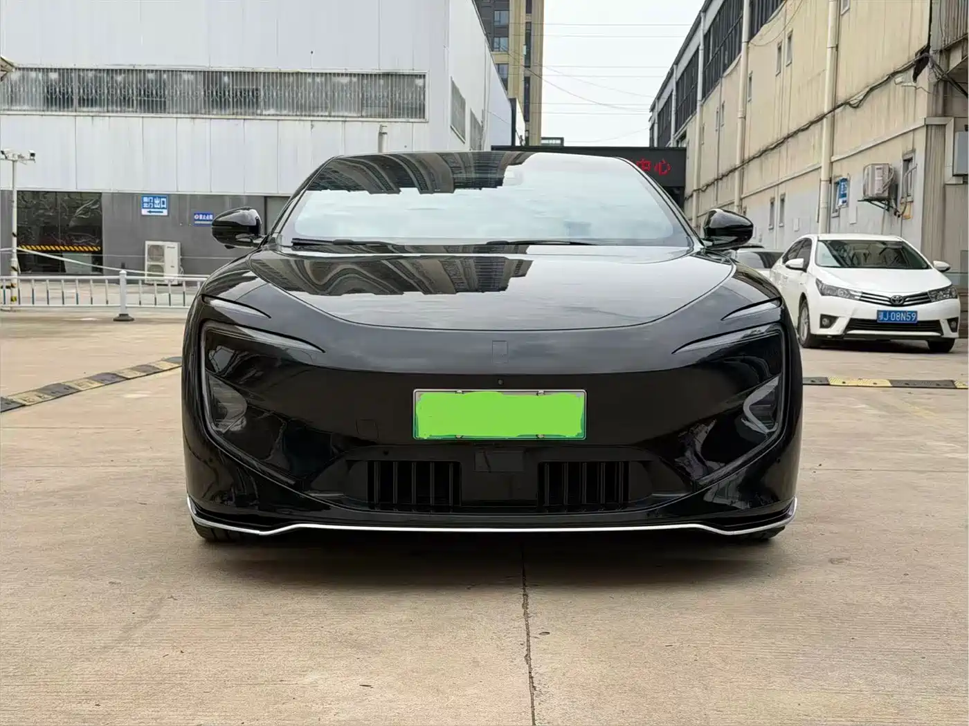 Avatr 12 2024 Facelift 700 Triple Laser RWD Luxury Edition фото 3