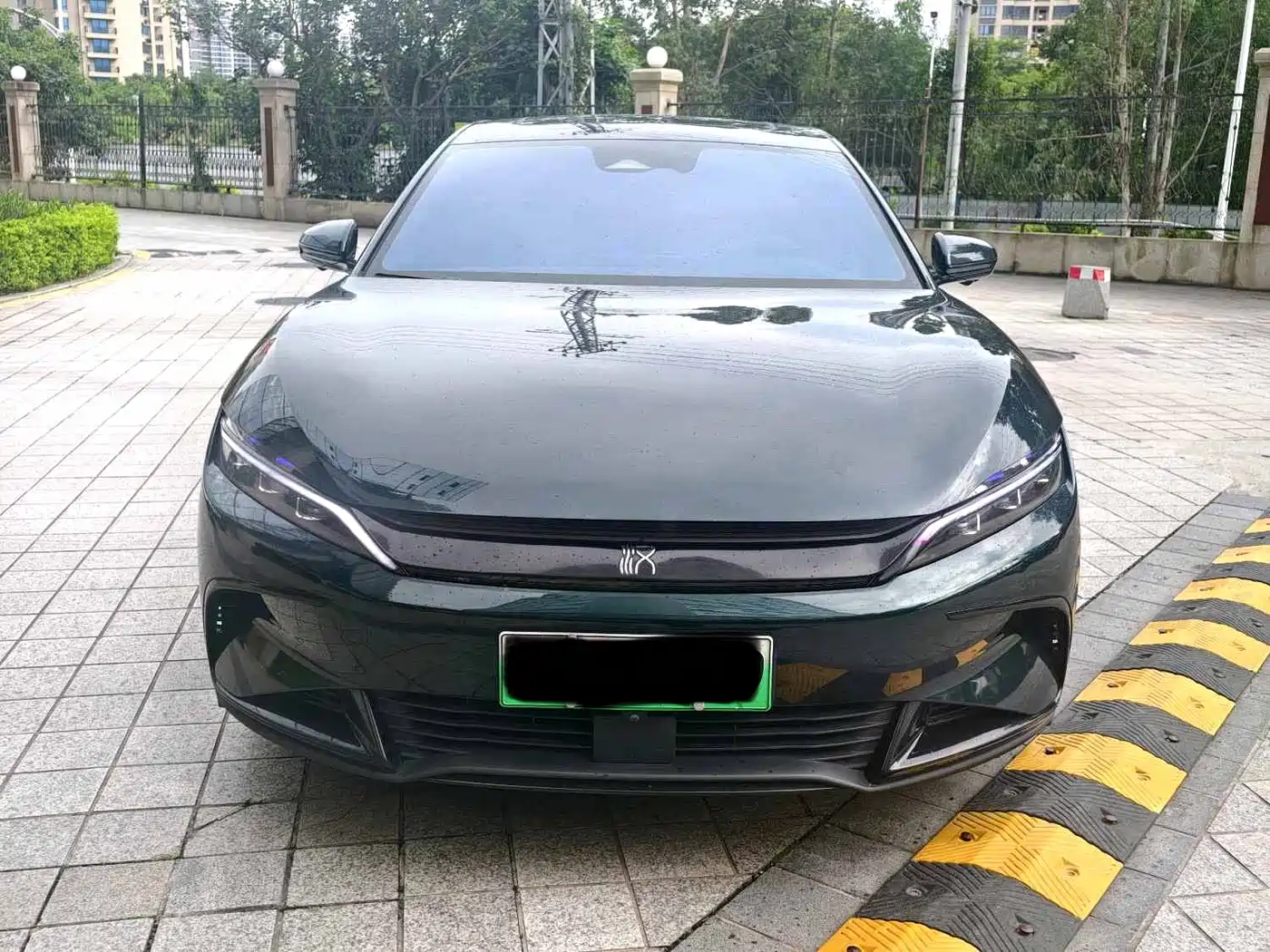 BYD Han 2022 EV 610KM AWD Qianshan Green Limited Edition фото 2
