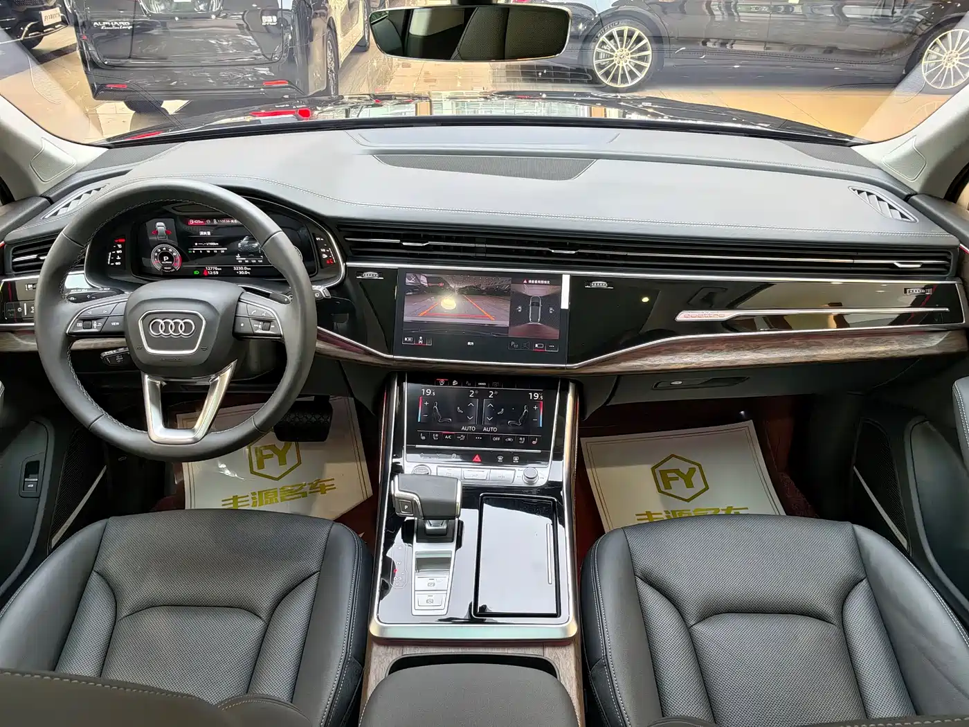 Audi Q7 2025 55 TFSI quattro S line Sport фото 11