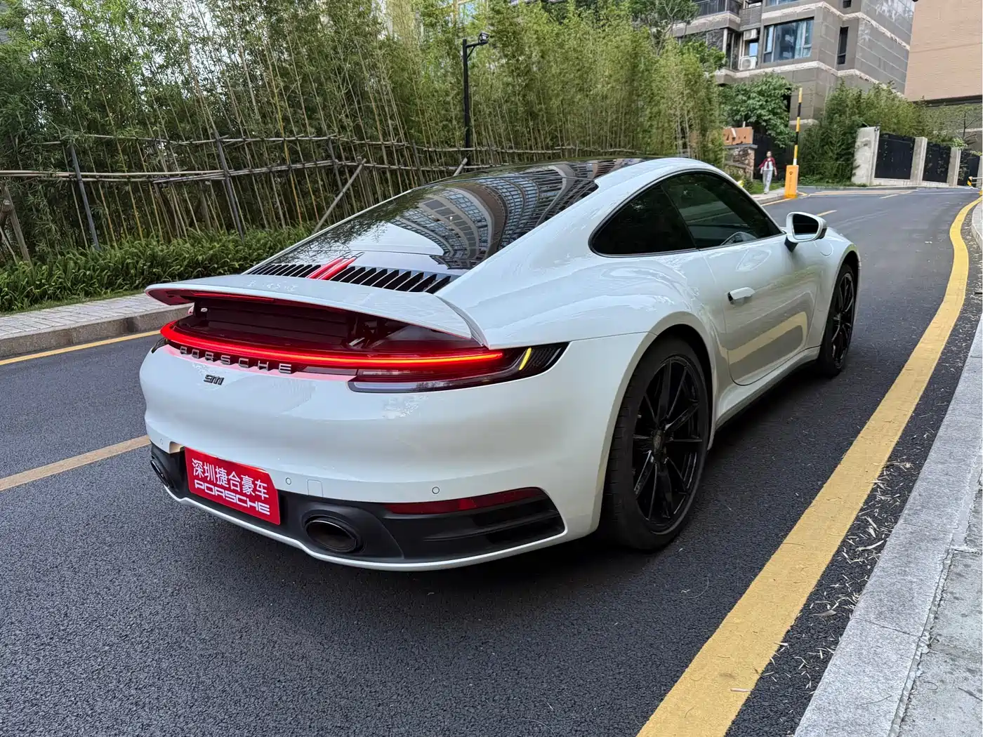 Porsche 911 2022 Carrera 3.0T фото 6