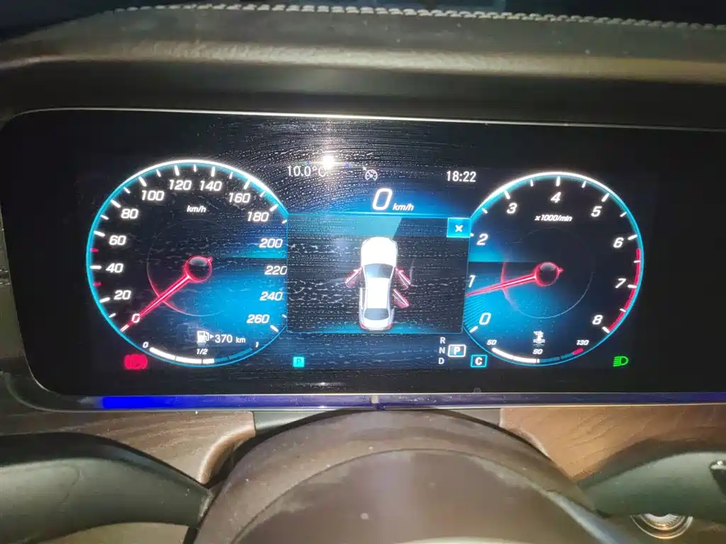 Mercedes-Benz E-Class 2021 E 300 L Fashion фото 4
