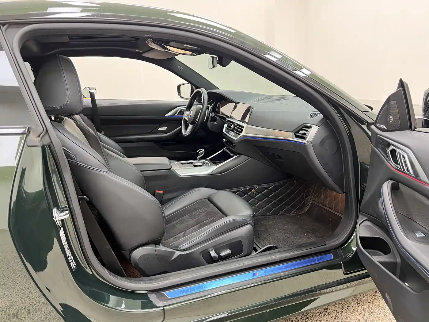 BMW 4 Series 2022 Second Facelift 430i M Sport Shadow Edition фото 34