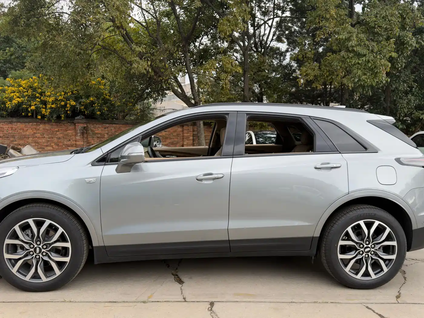Cadillac XT5 2025 2022 2.0T 4WD Platinum