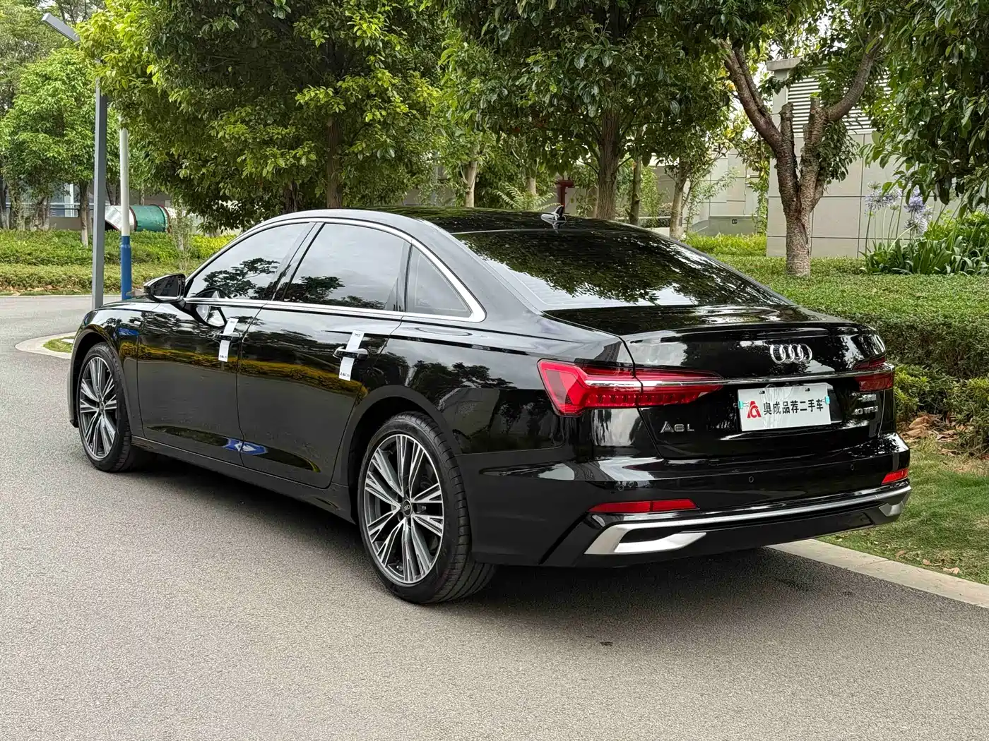 Audi A6L 2023 40 TFSI Luxury Dynamic фото 4