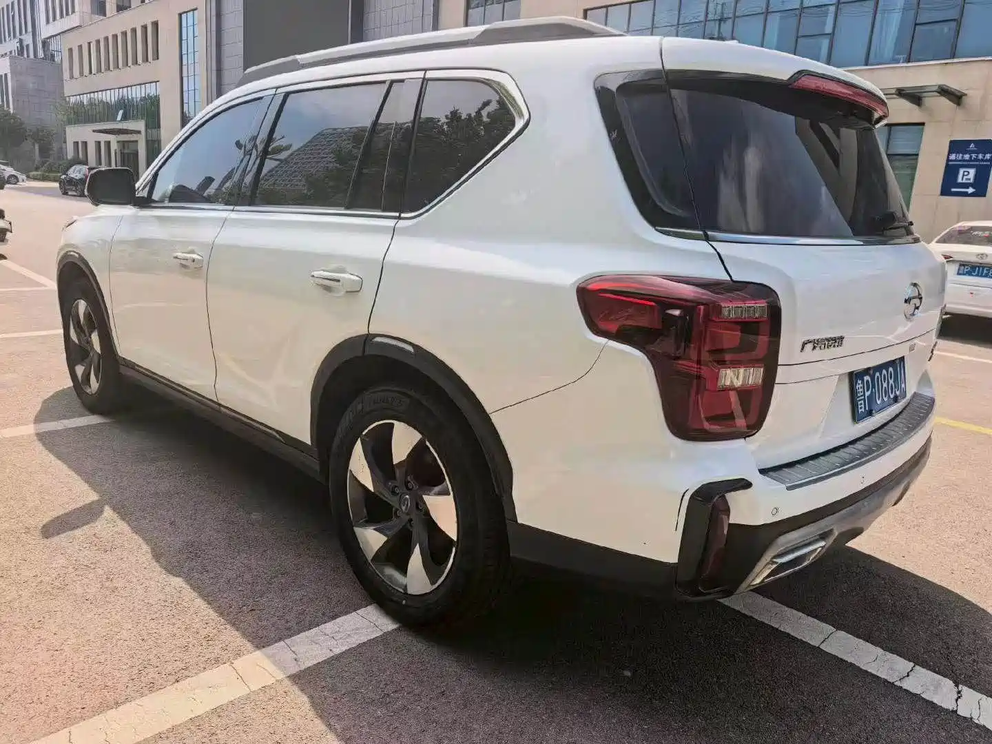 Photo 4 - GAC Trumpchi GS8