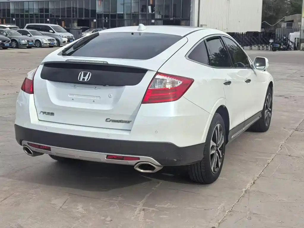 Honda Crosstour 2016 2016 2.4L Luxury Edition