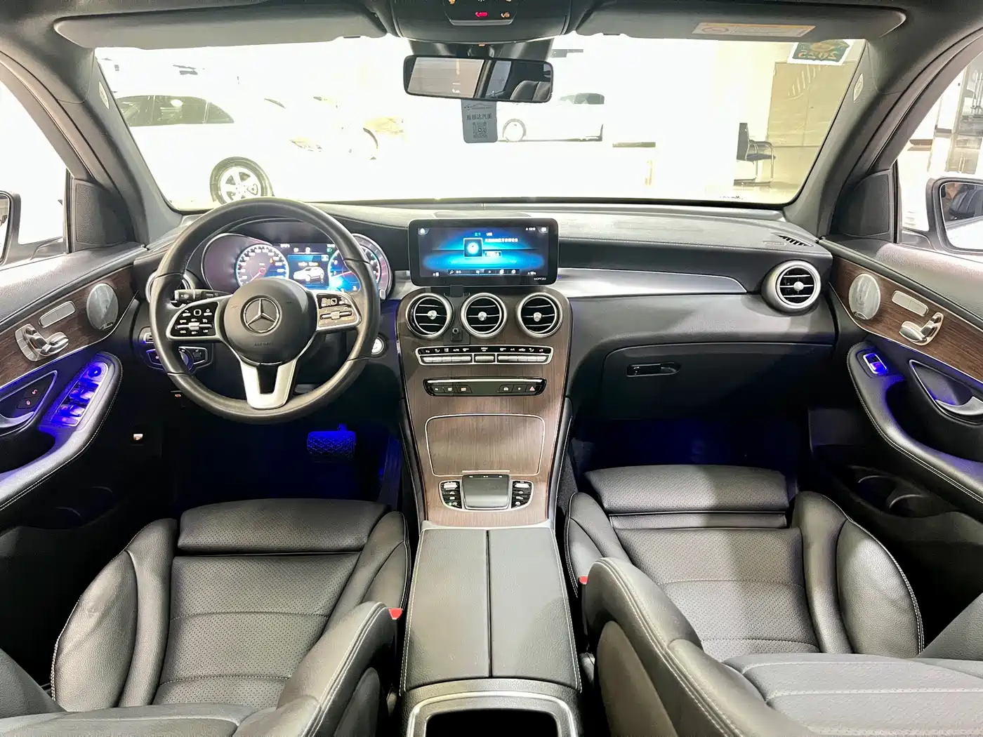 Mercedes-Benz GLC 2021 GLC 300 L 4MATIC Sporty фото 8