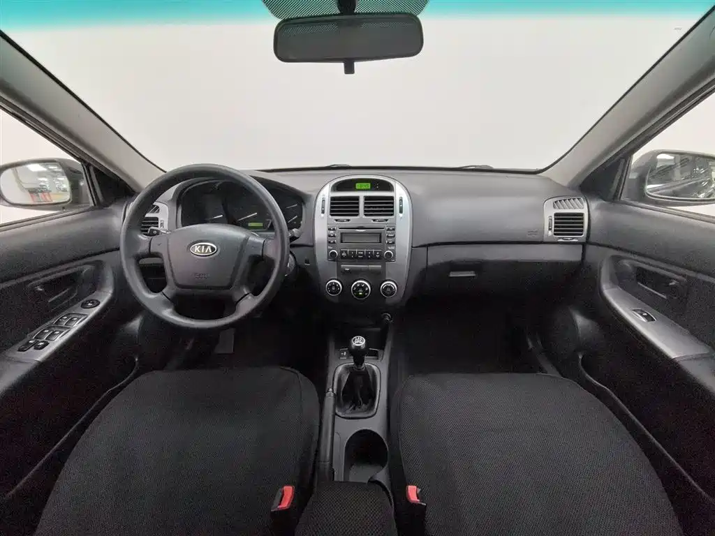 Kia Cerato 2012 1.6L MT GL фото 5