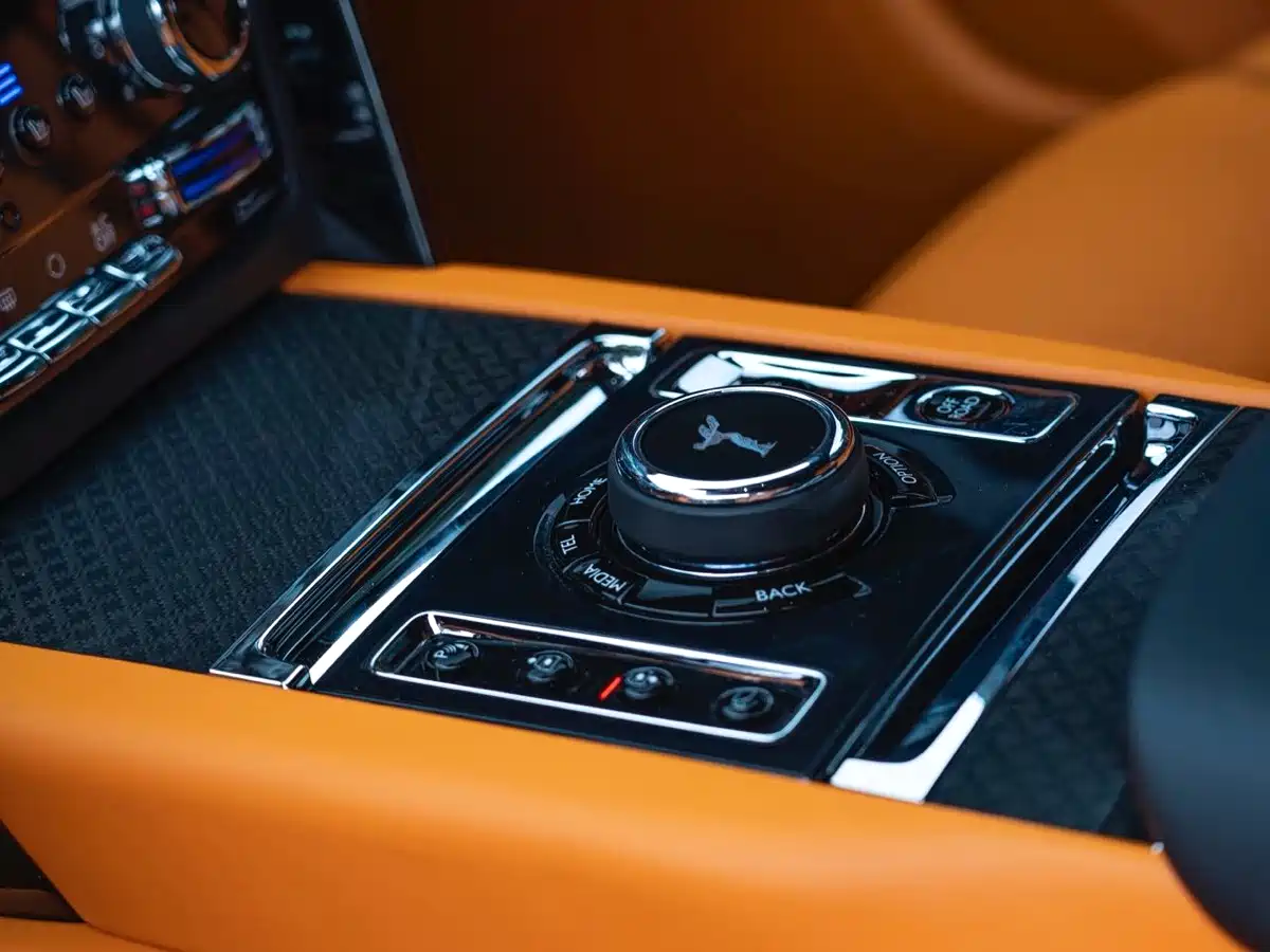 Rolls-Royce Cullinan 2026 2024 5-Seater