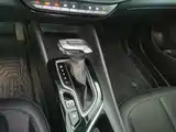 Photo 14 - Buick Verano