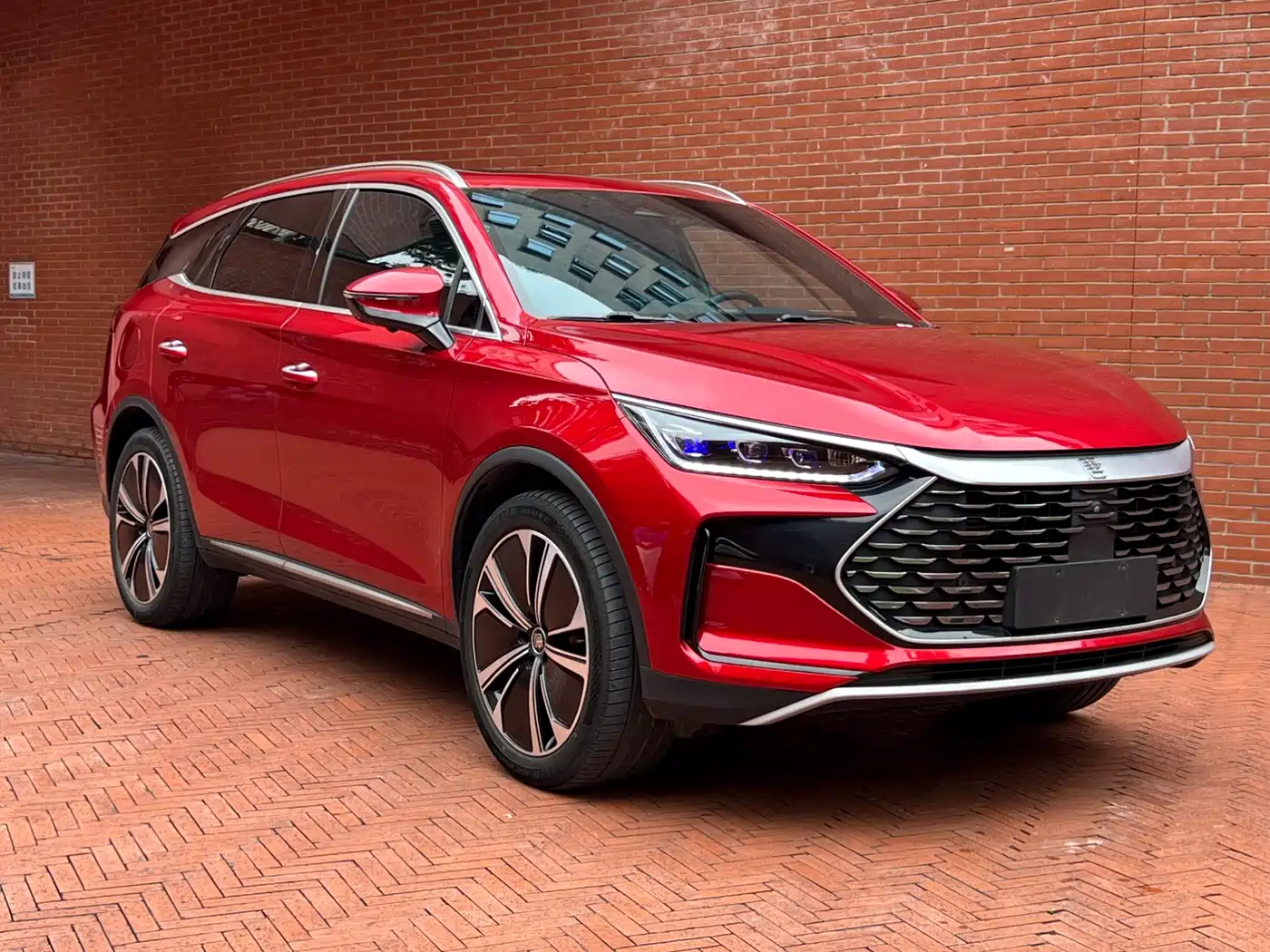 BYD Tang New Energy 2022 DM-p 215KM AWD Flagship фото 3