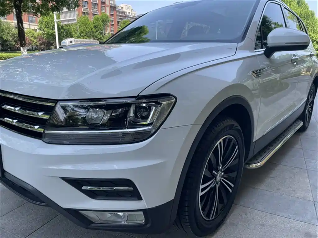 Volkswagen Tiguan L 2019 330TSI Automatic 2WD Panorama Comfort Edition China VI фото 26