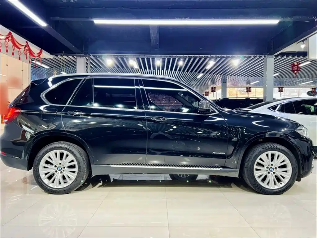 BMW X5 (Import) 2017 xDrive28i фото 4