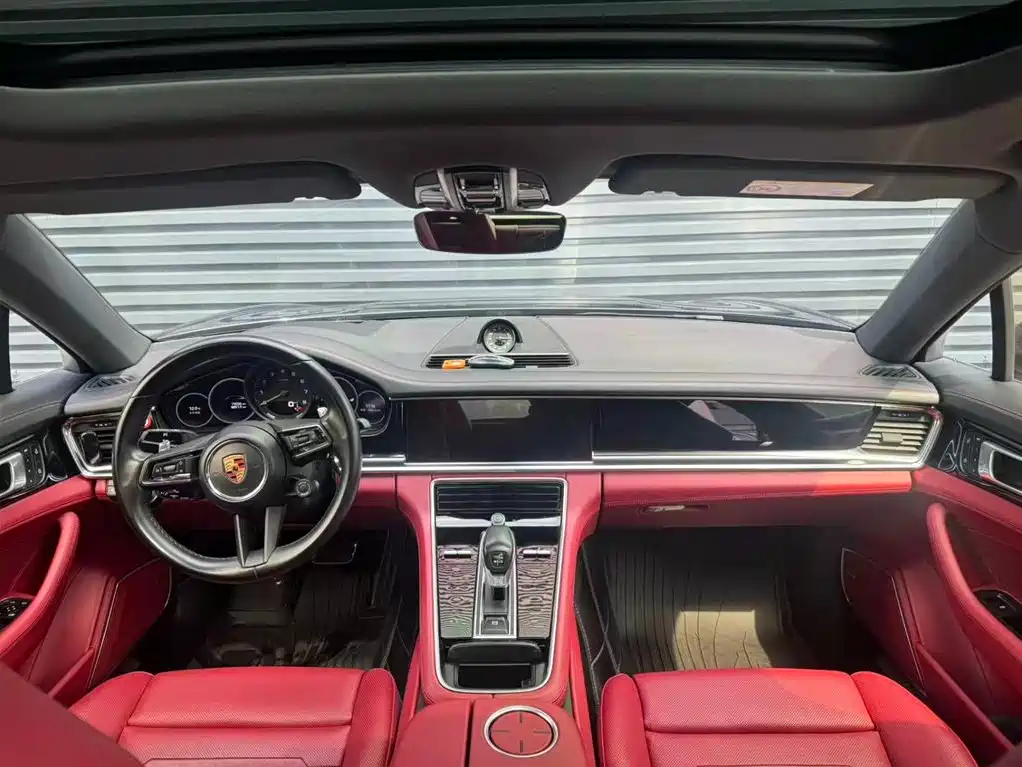 PORSCHE PANAMERA NEW ENERGY